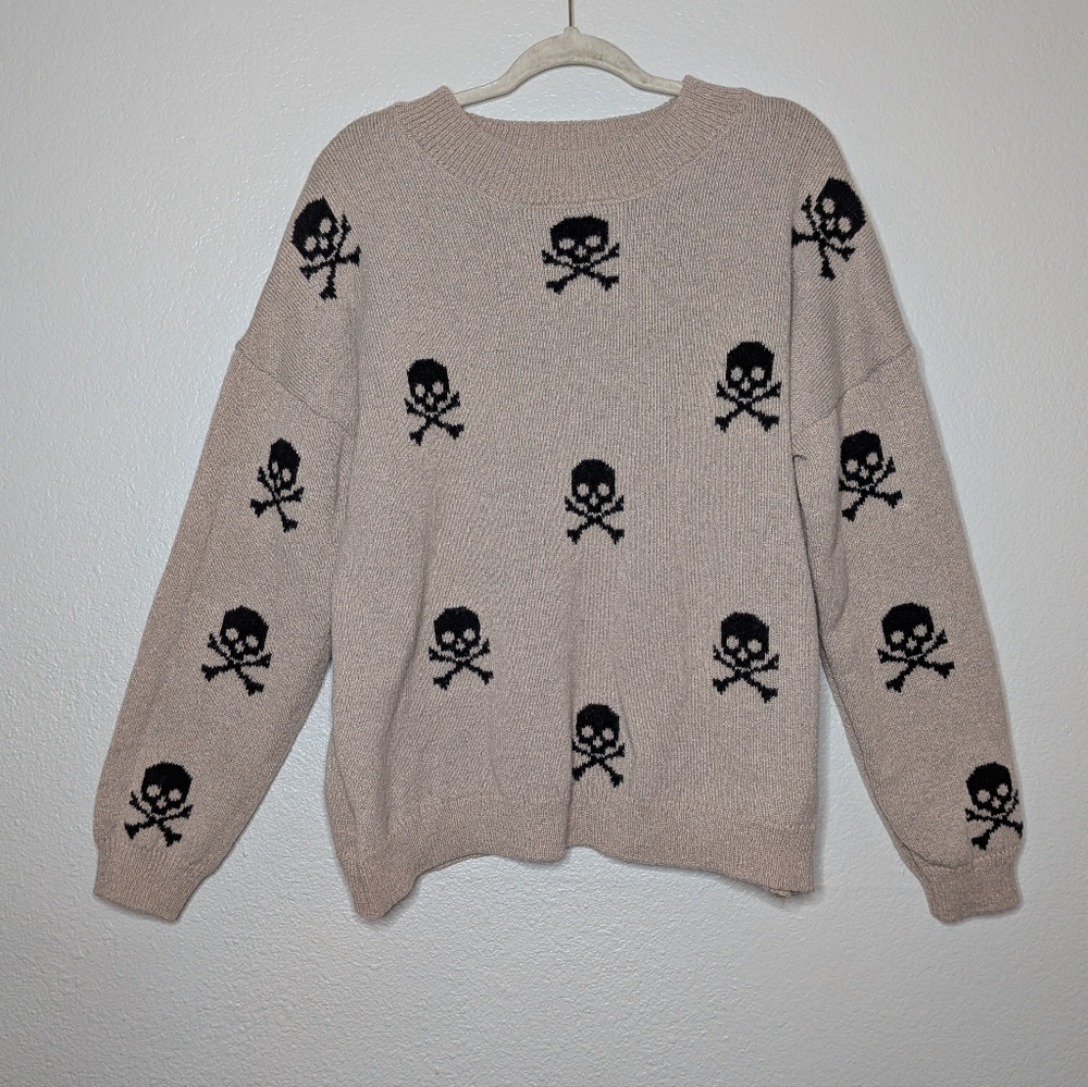No Boundaries Girls Beige Tan Knit Goth Skull Crossbones Casual Sweater XXL